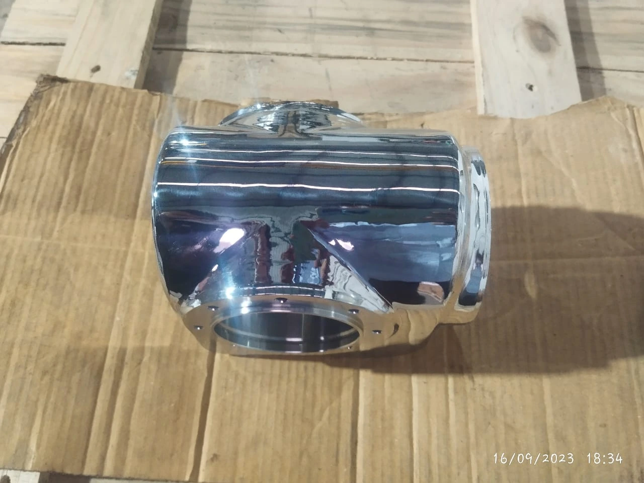 Mirror Finish Component 4